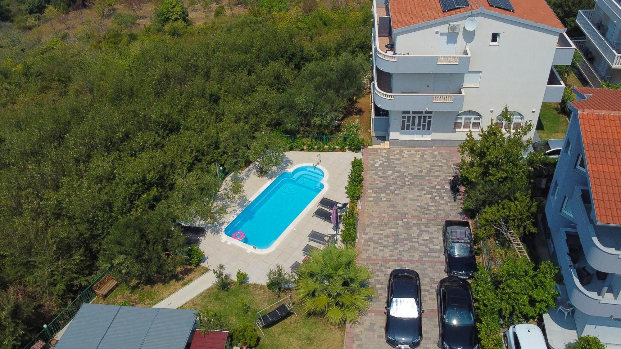 Apartament Lucante