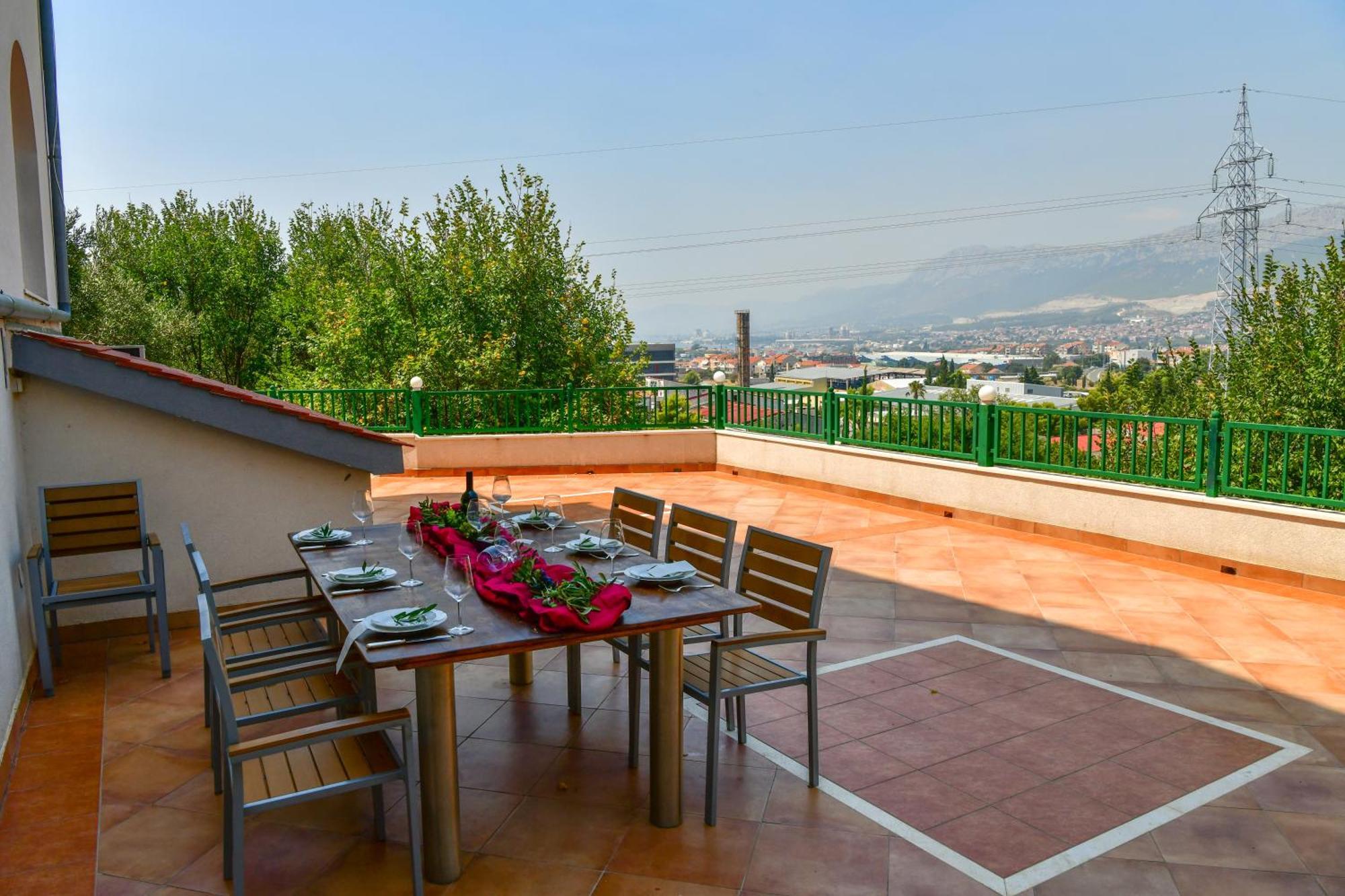 Apartament Lucante *